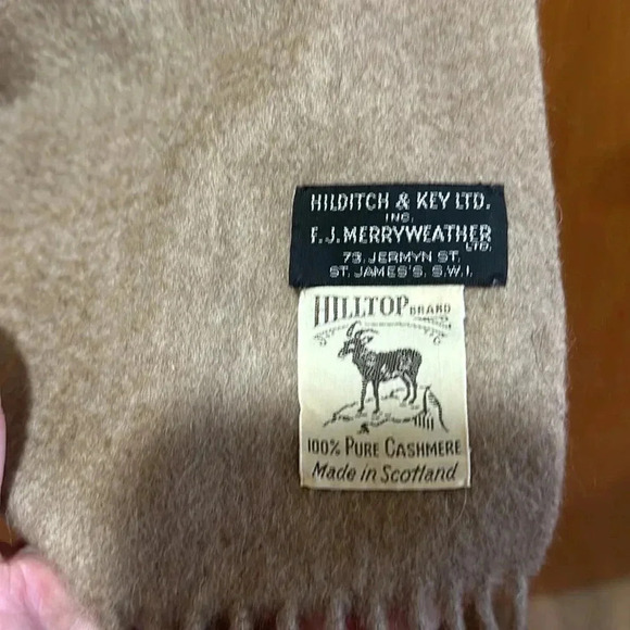 Cashmere scarf - Picture 4 of 4